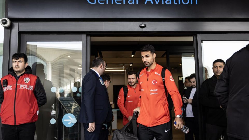 A Milli Futbol Takımı yurda döndü