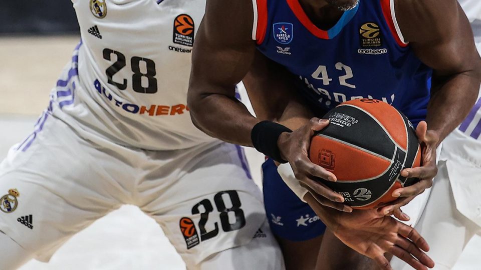 Anadolu Efes Partizan’ı ağırlayacak